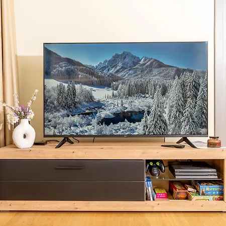 Large One Bedroom Flat - Mountain Bliss *