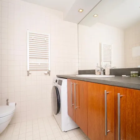 Apartment Large One Bedroom Flat - Mountain Bliss *